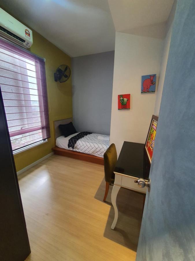 דירות Usj One Subang Jaya By Widebed מראה חיצוני תמונה