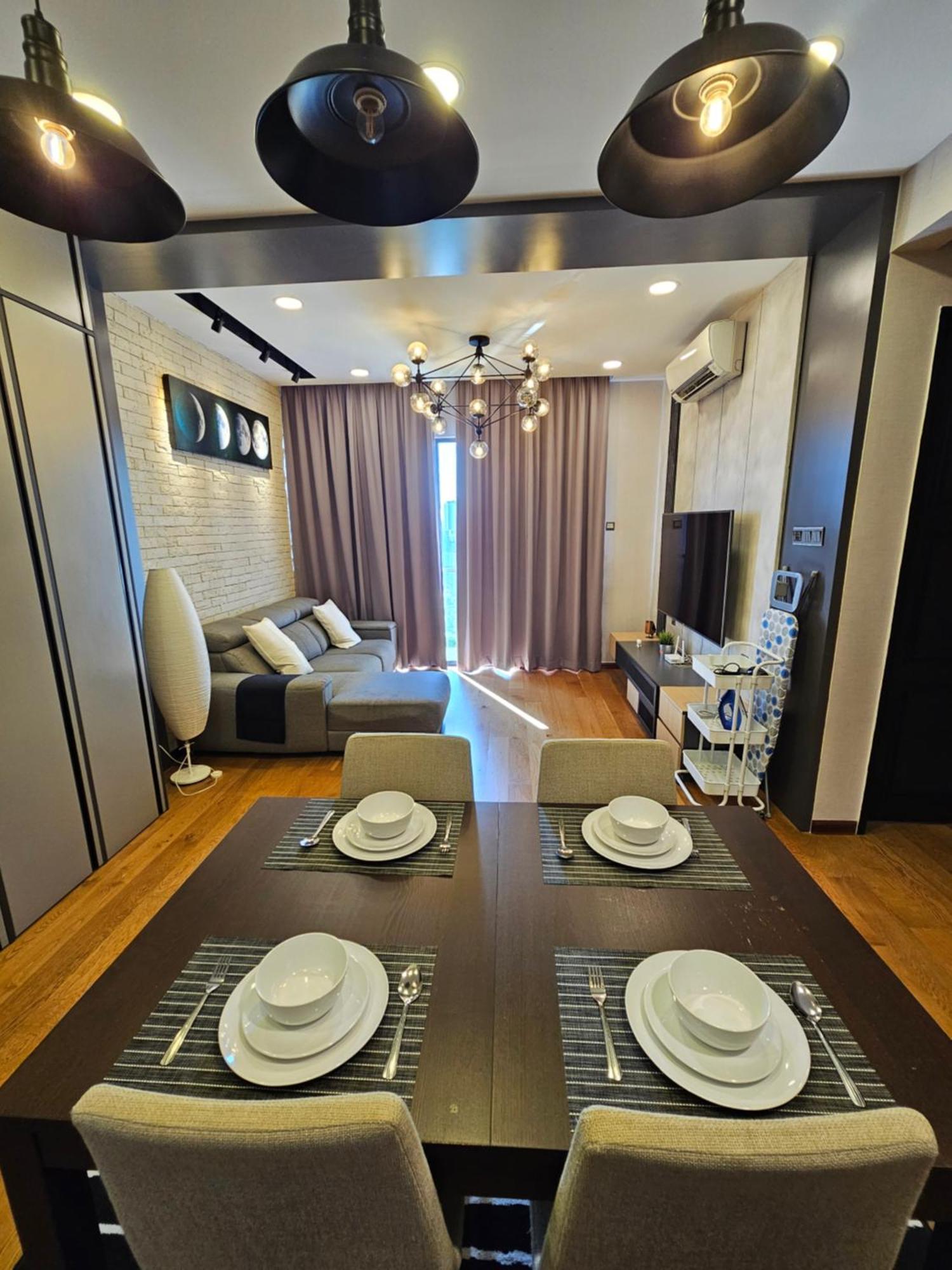 דירות Usj One Subang Jaya By Widebed מראה חיצוני תמונה